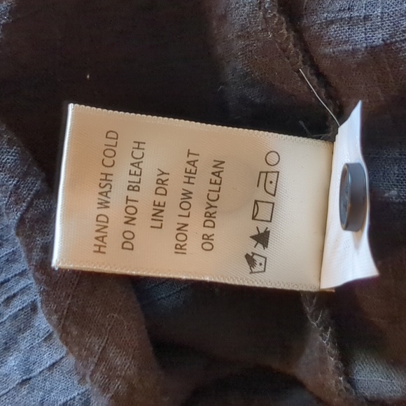 NWT Max Studio Black Blouse Ruffle Sleeves - Picture 8 of 8